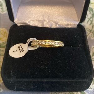 Elegant Gold Band with Crystals